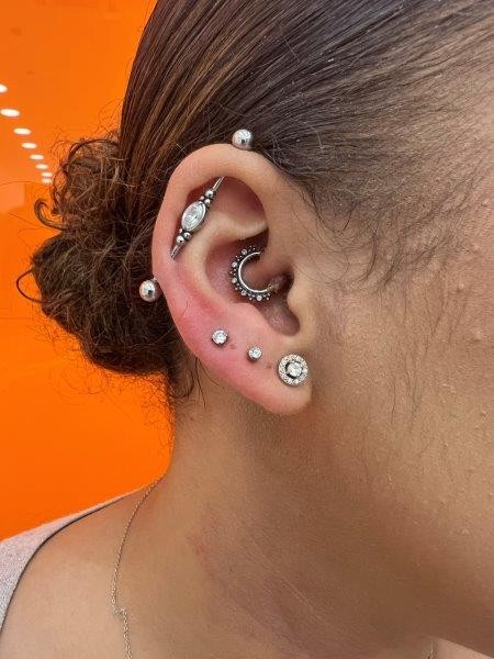 Piercing stud le havre 29 