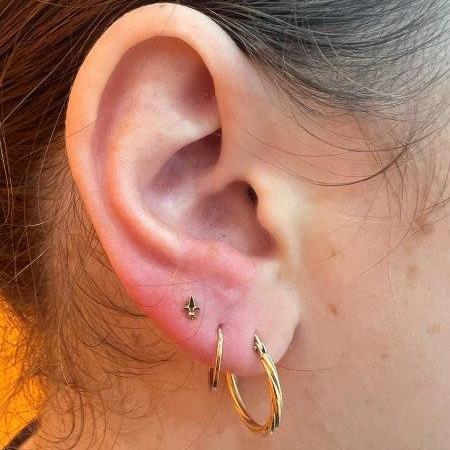 Piercing stud le havre 82 